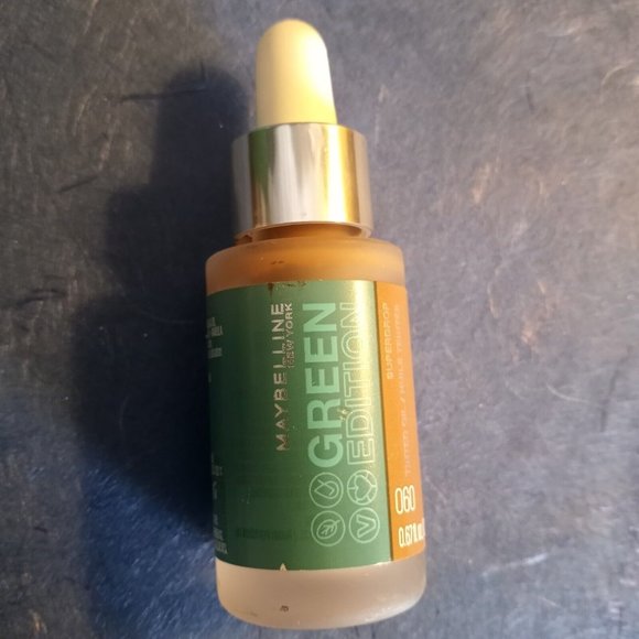 Maybelline New York Green Edition Superdrop Tinted Oil #60 - Picture 2 of 3